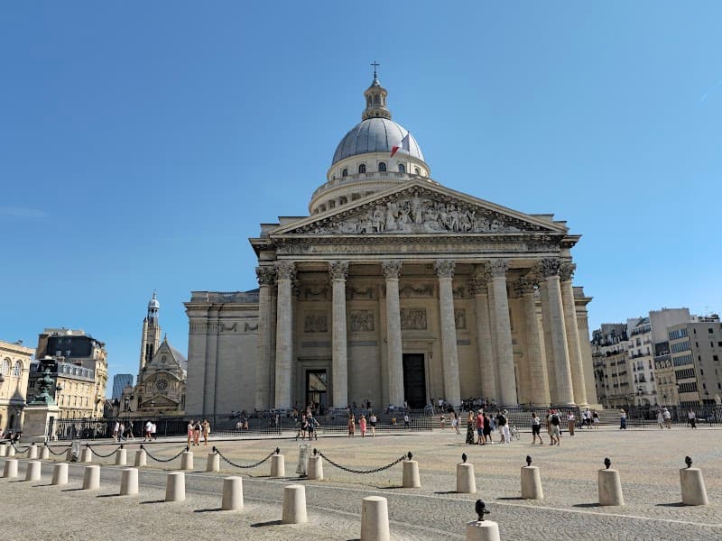 Panthéon & Latin Quarter Stroll