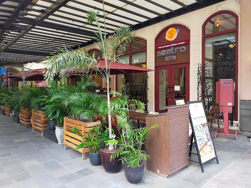 Manila Jungle Escape: Rice, Rain, and Rooftops