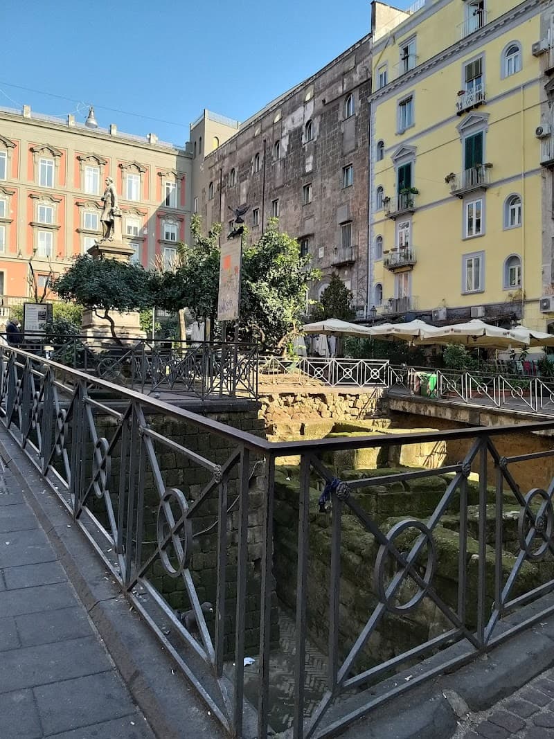 Piazza Bellini & Decumani Nightlife