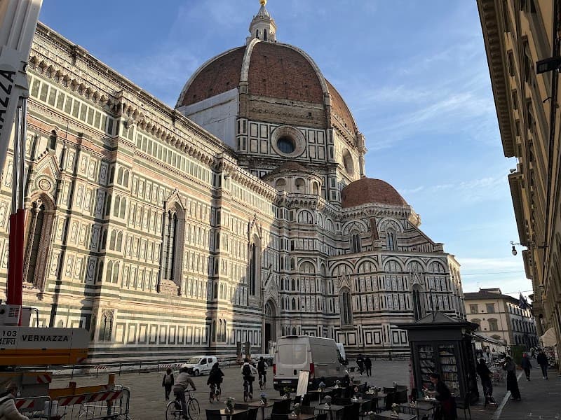 Piazza del Duomo & Cathedral Exterior