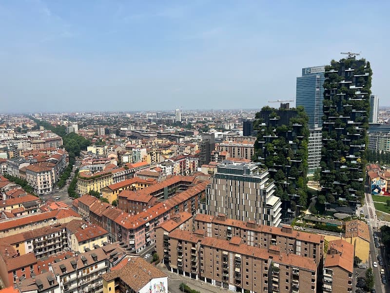 Piazza Gae Aulenti & Bosco Verticale Viewpoints