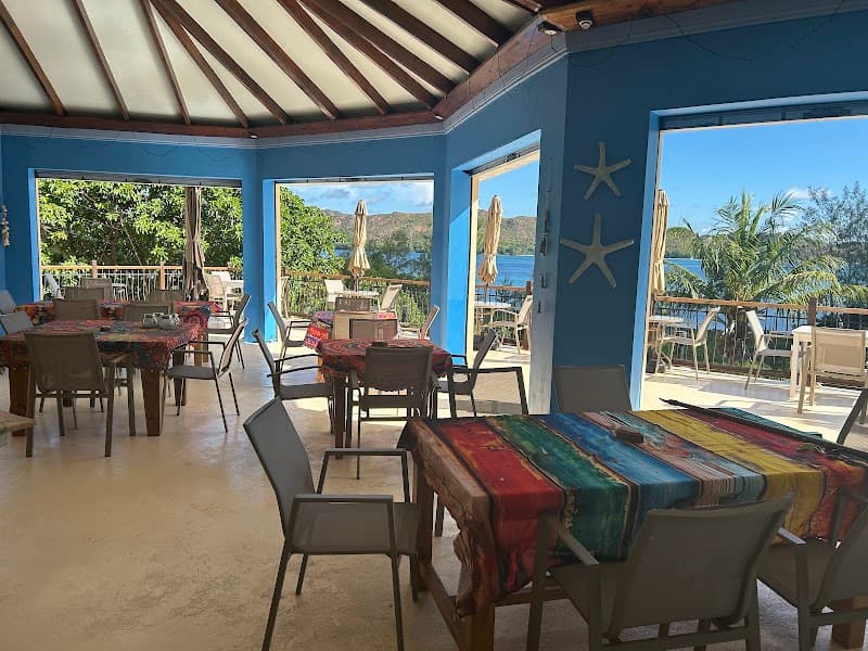 7 Romantic Jungle-Wild Days on Praslin Island
