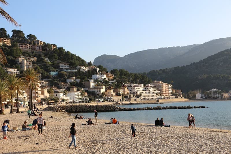 Port de Sóller Beach Time