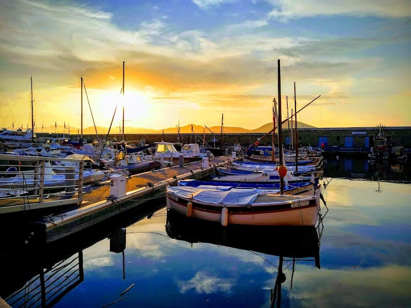 Port de Saint-Tropez Stroll