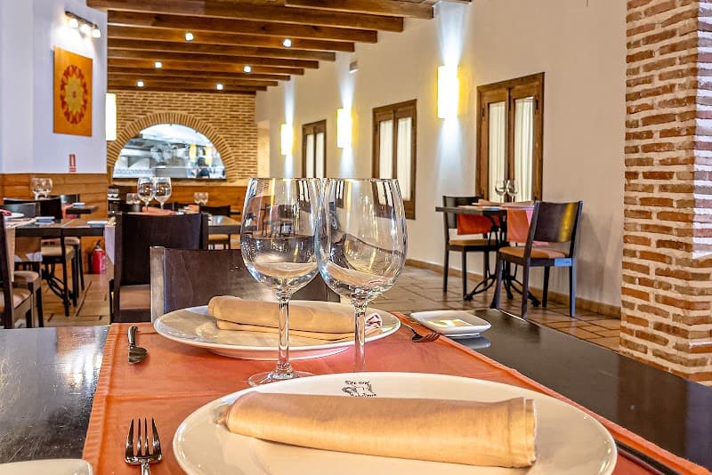 7 Romantic Days in Toledo’s Stone Lanes & Riverside Views