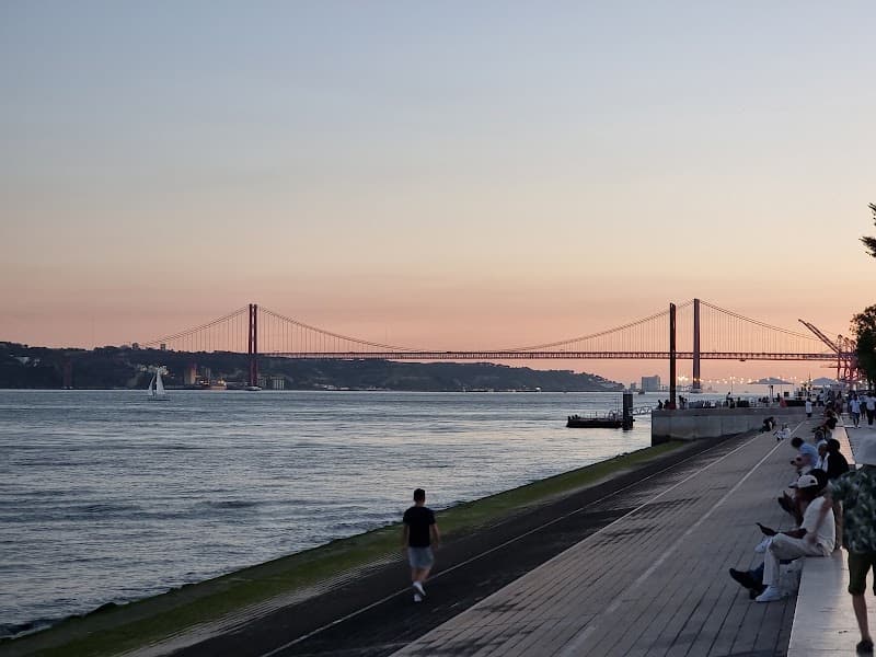 Ribeira das Naus Riverside Promenade