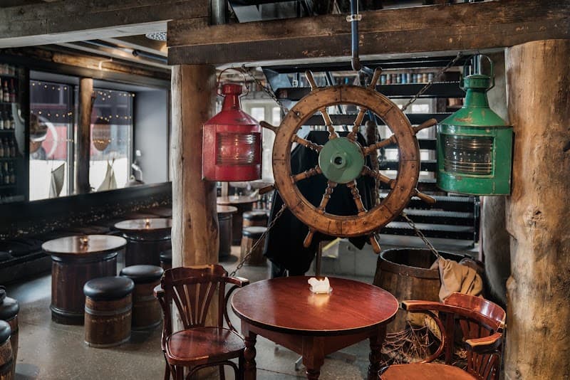 Rorbua Pub