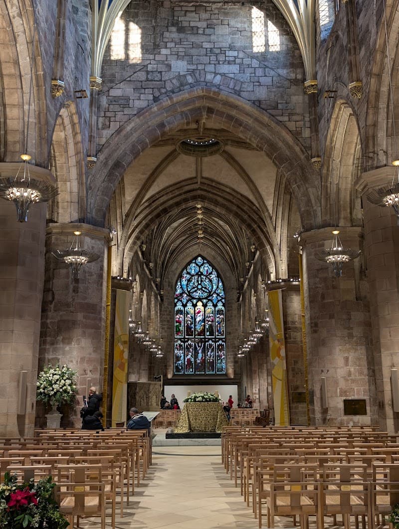 Royal Mile Stroll & St Giles’ Cathedral