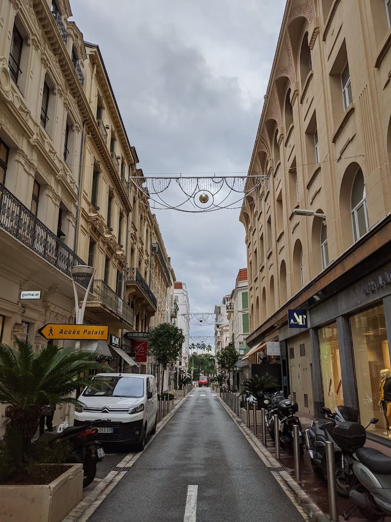 Rue d’Antibes & Side Street Wandering