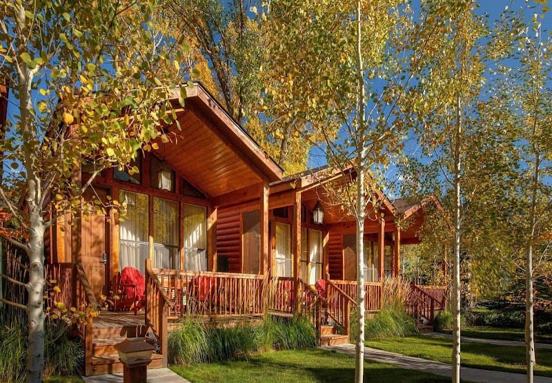 Rustic Inn Creekside Resort & Spa