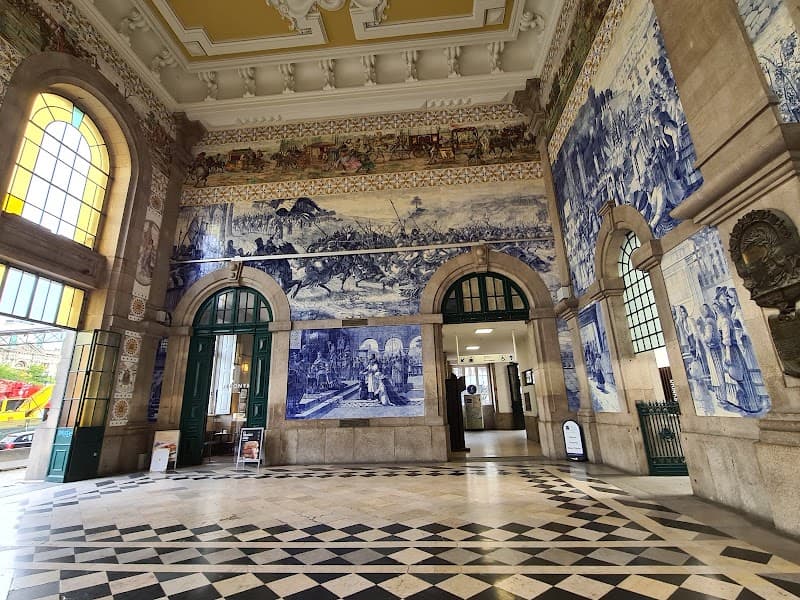 São Bento Railway Station