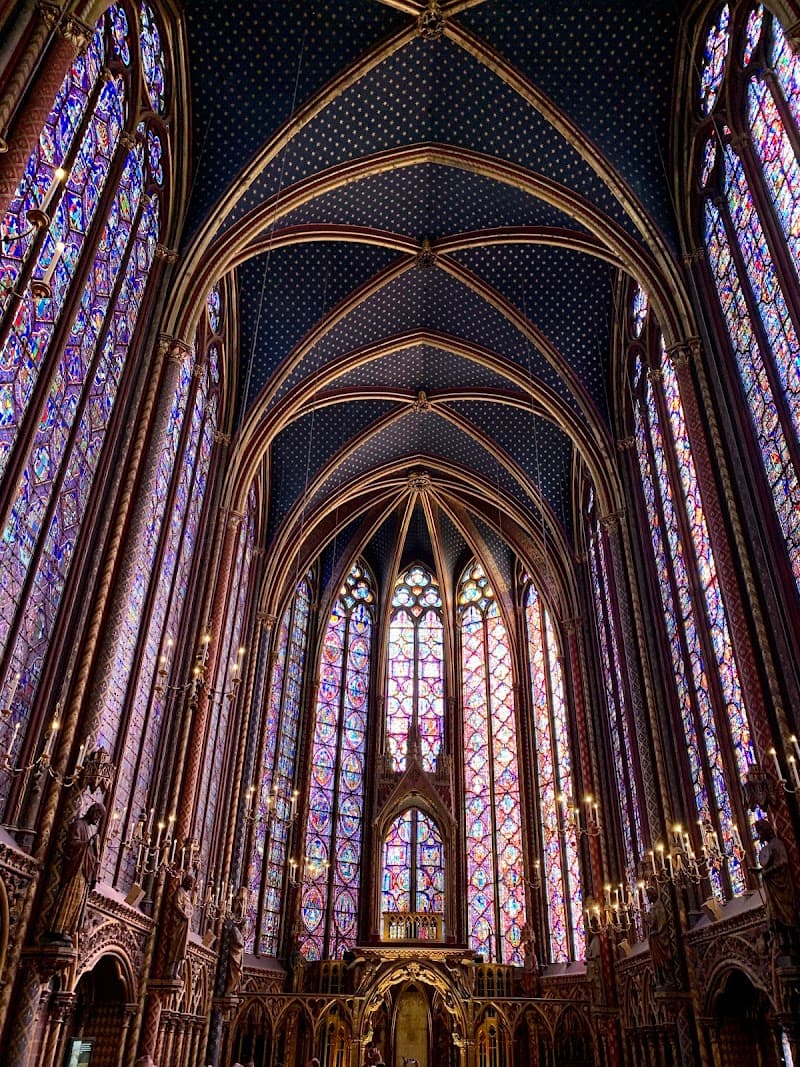 Sainte-Chapelle (Exterior & Courtyard Area)