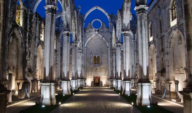Santa Justa Lift and Carmo Convent