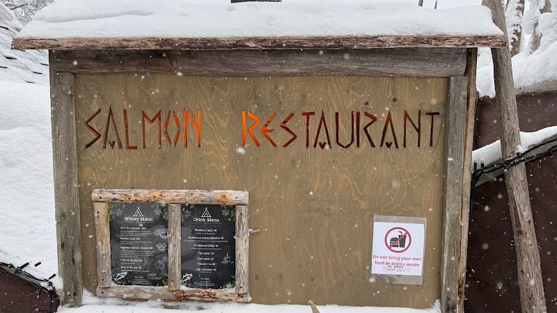 Santa’s Salmon Place (Loimulohi Kota)