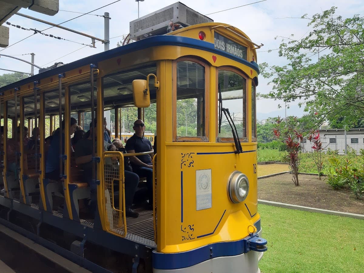Santa Teresa Tram & Colonial Architecture