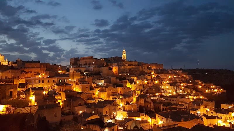 Caves, Cliffs & Quiet Nights in Matera