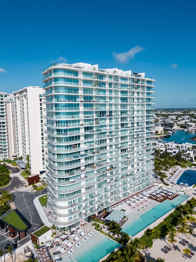 SLS Cancun Hotel & Spa