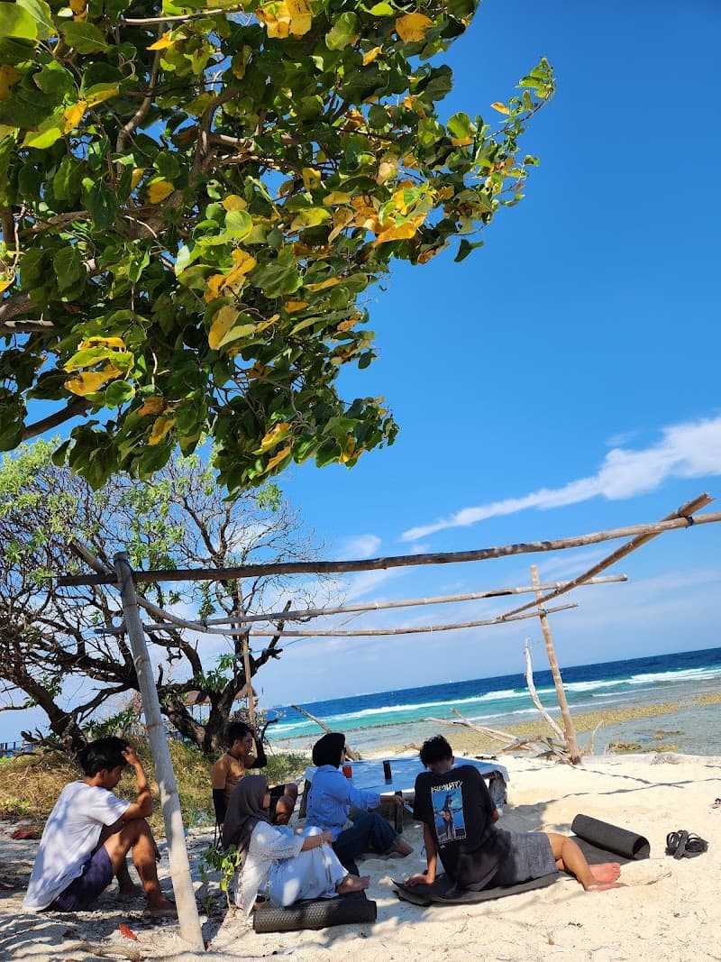 Snorkeling & Beach Time on Kodingareng Keke