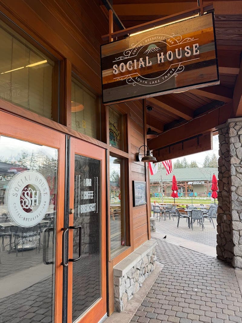 Social House Craft Sandwiches (Custom Vegetarian Sandwiches)