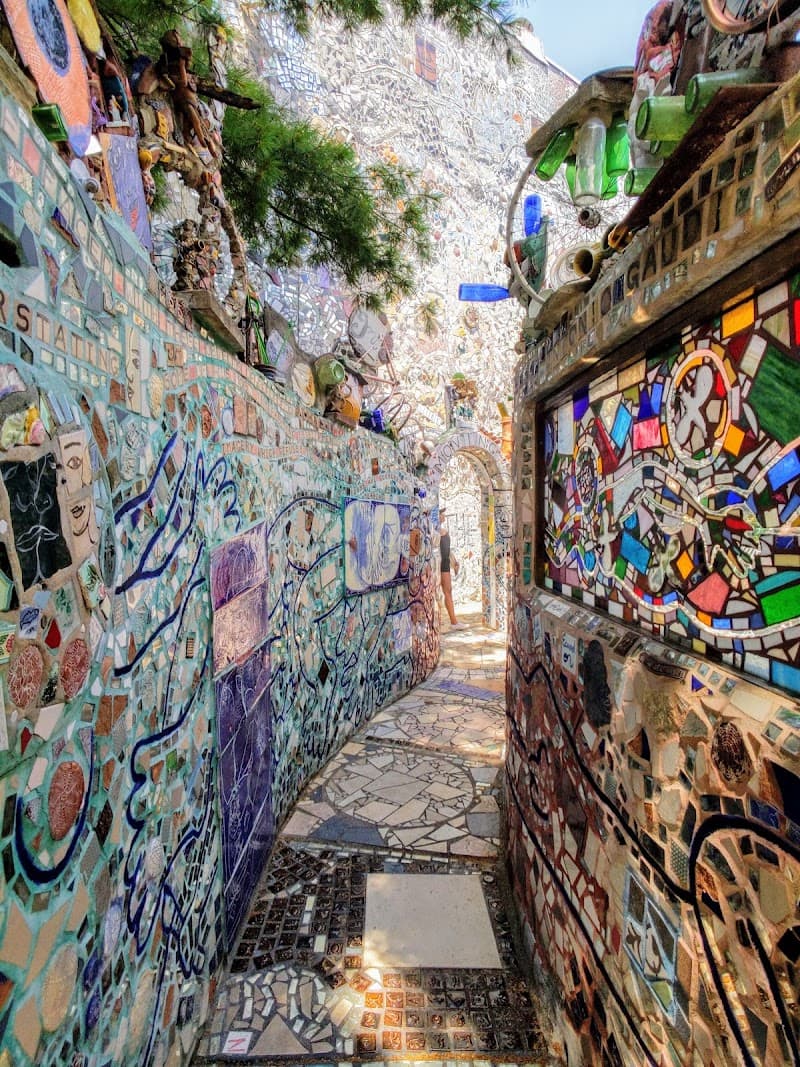 South Street & Magic Gardens Area Walk