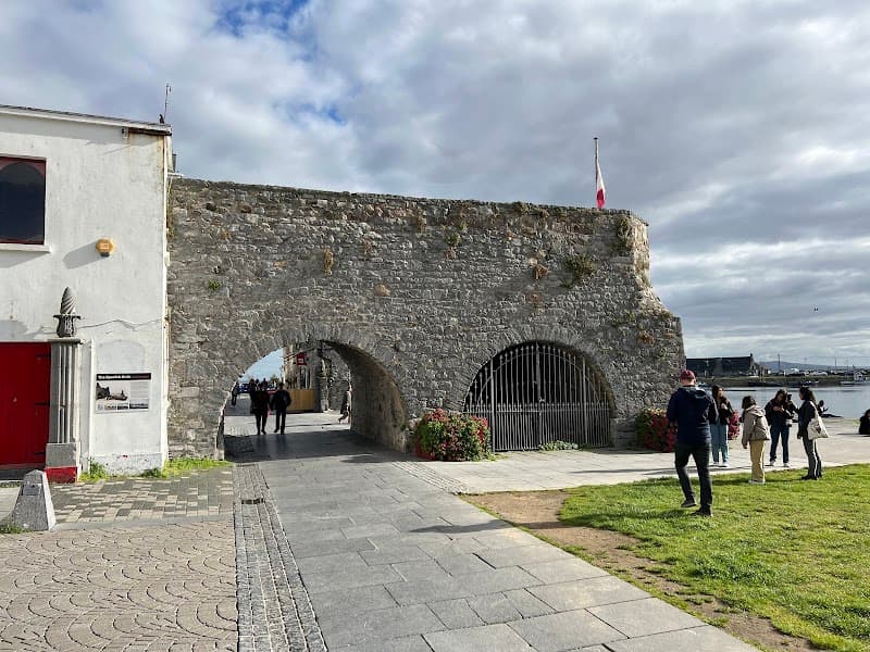 Spanish Arch and Long Walk