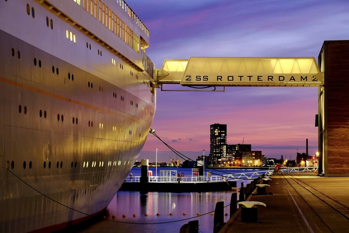 SS Rotterdam Hotel