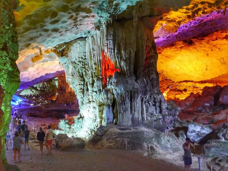 Sung Sot Cave