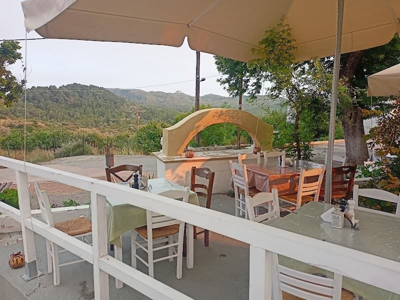 Takis Taverna