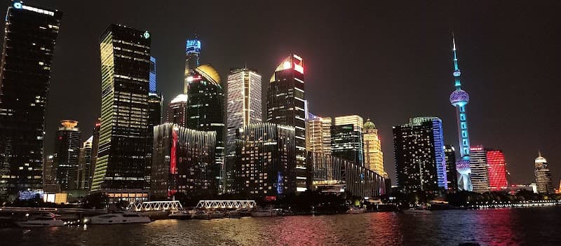 The Bund Riverside Promenade (Waitan)