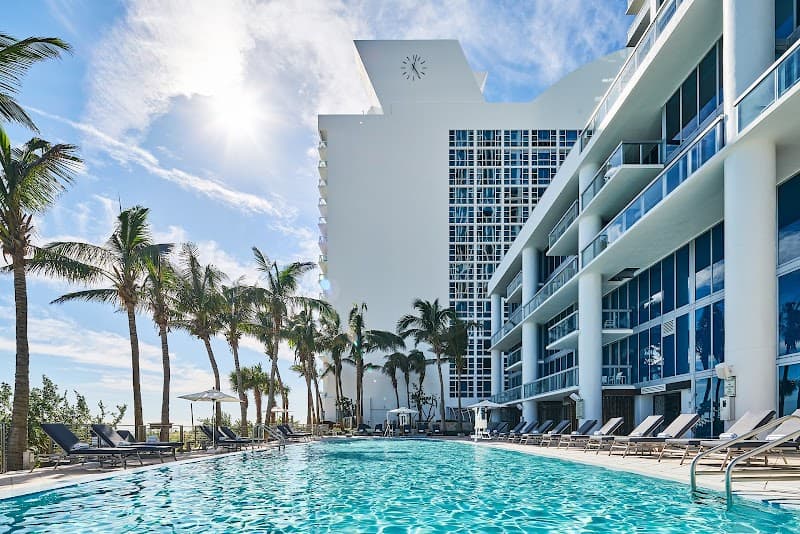 Miami Wellness Day: Spa Calm, Design, and Golden Hour