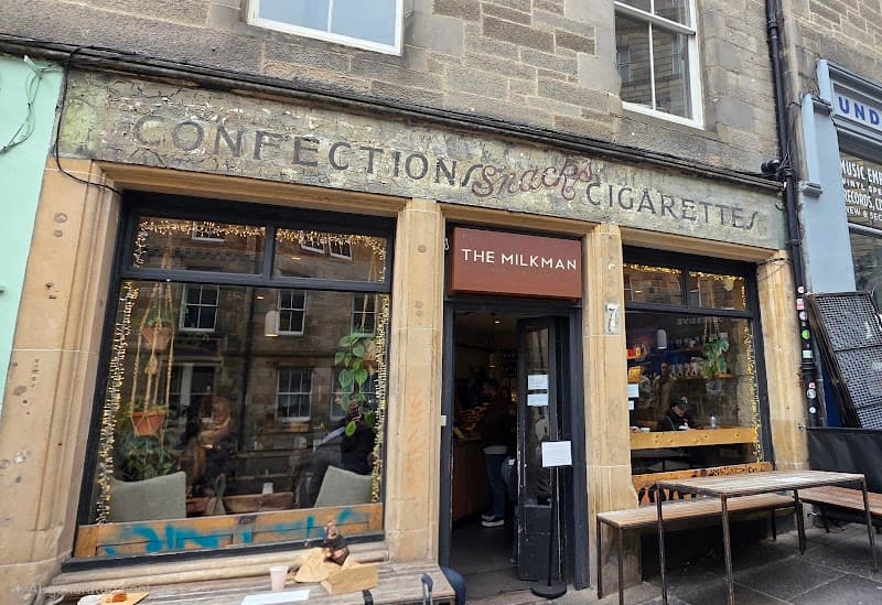 Minimalist Culture-Filled Weekend in Edinburgh