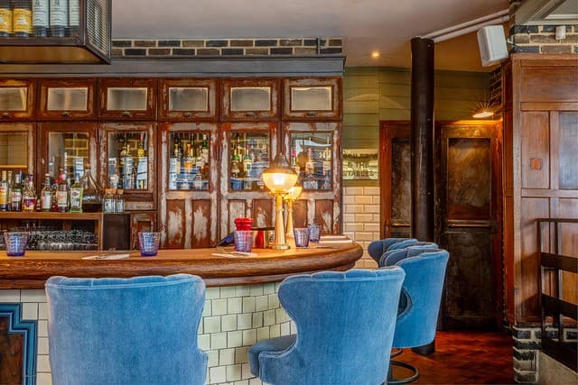 London in 48 Hours: Icons, Markets & Riverside Magic
