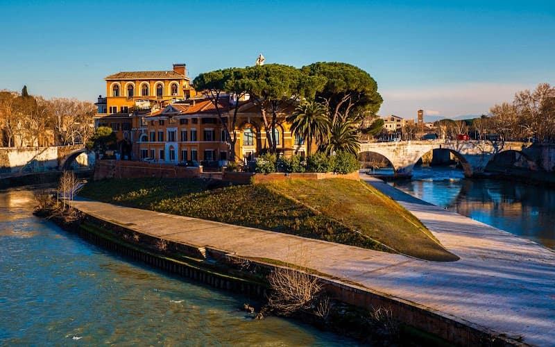 Tiber Island & Santo Bartholomaeus Church