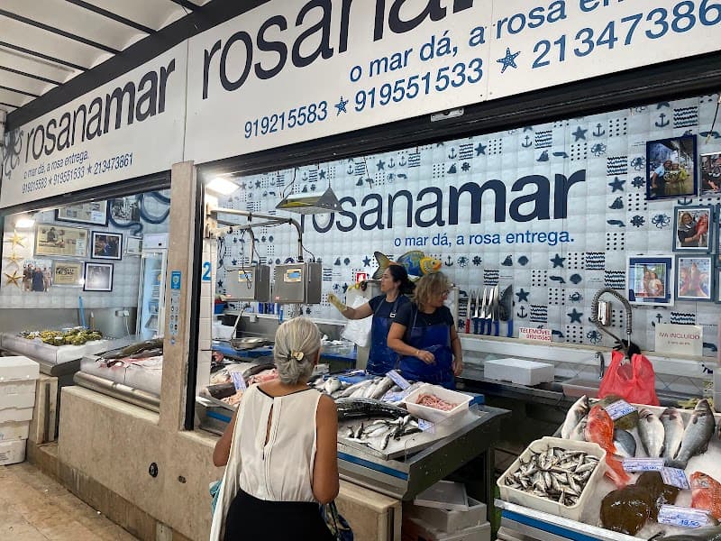 Time Out Market & Mercado da Ribeira (market side)
