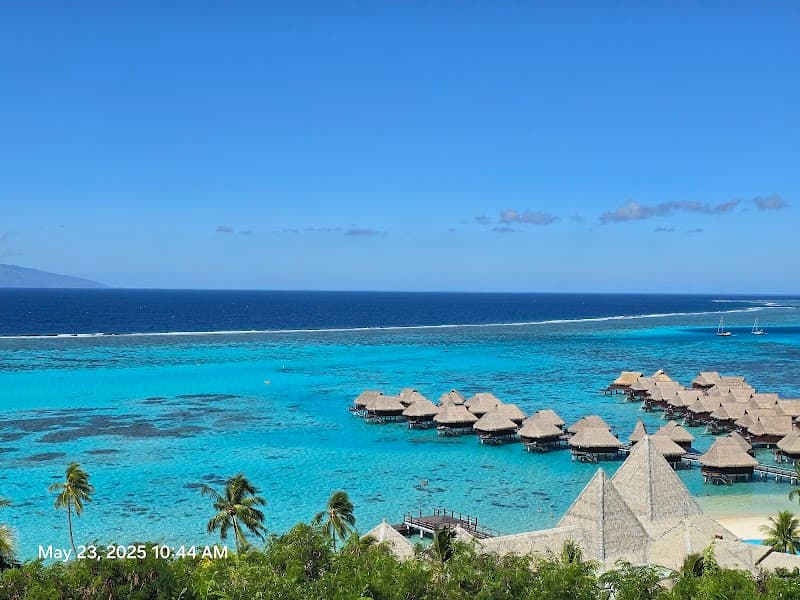 Toatea Lookout & Temae Beach Stroll