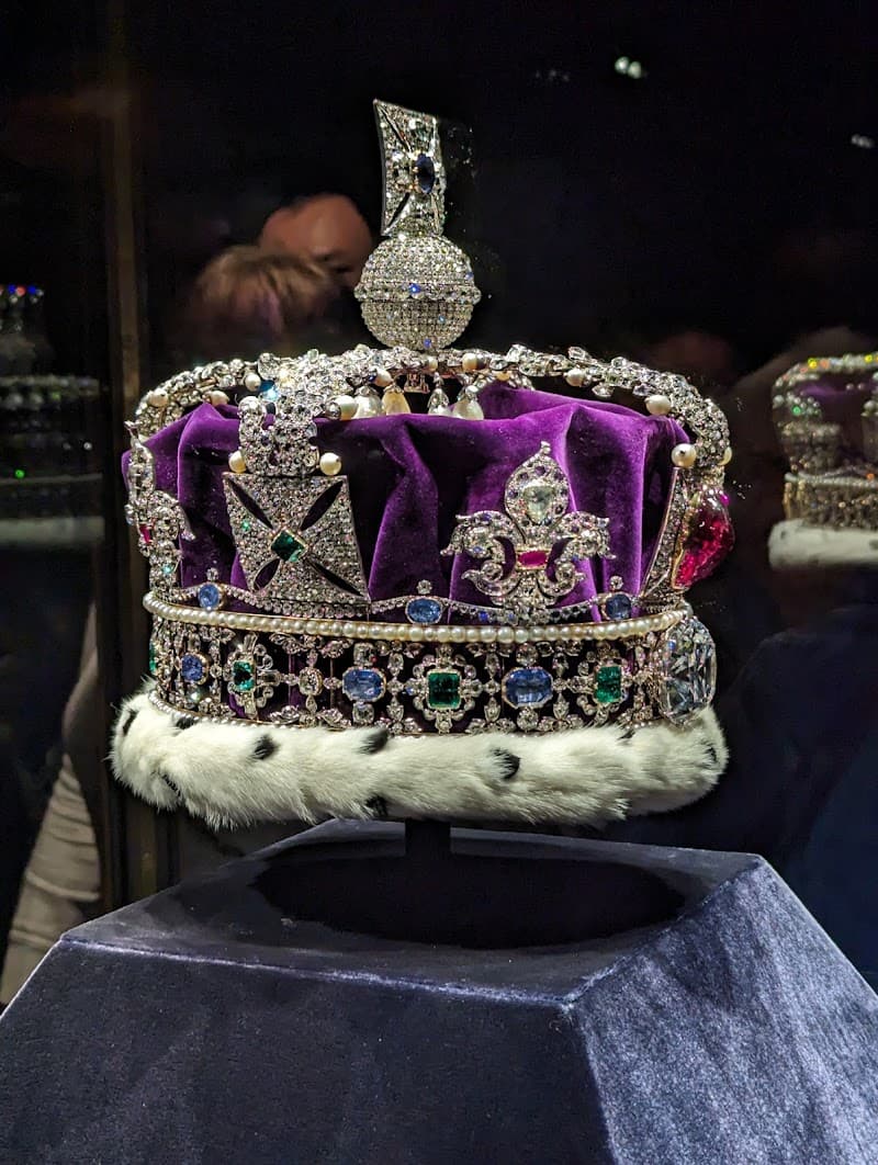 Tower of London & Crown Jewels