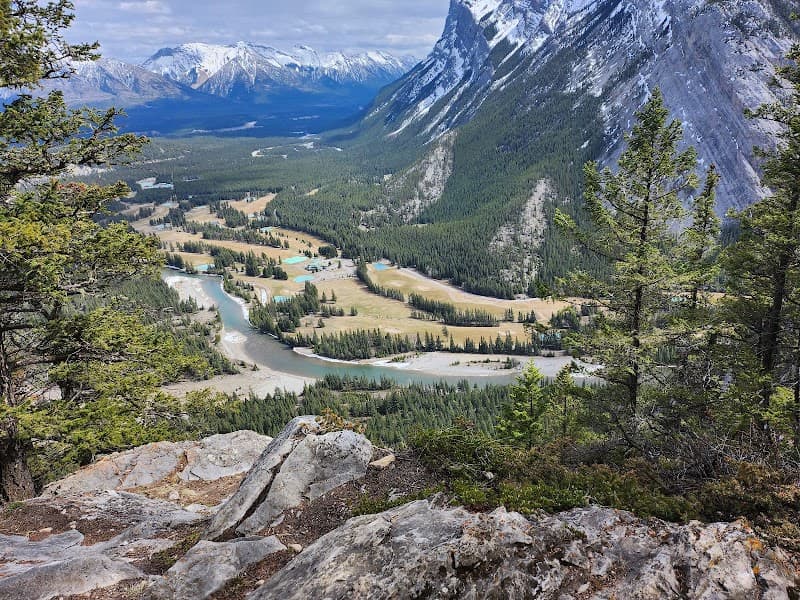 Tunnel Mountain Trail Hike