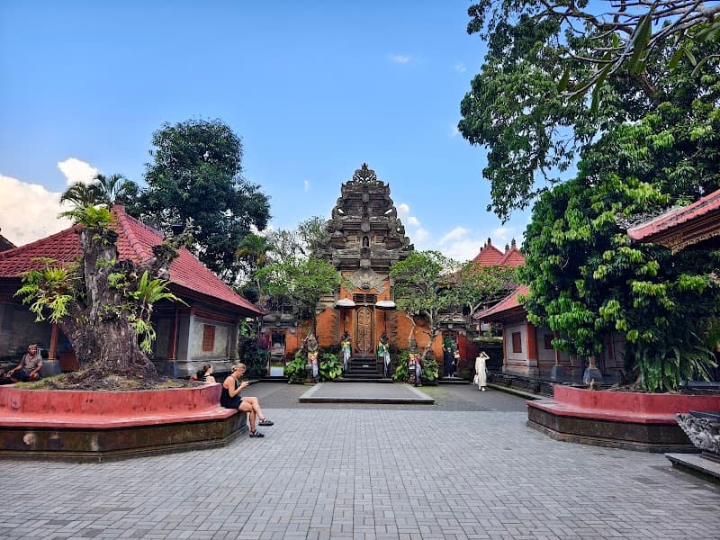 Ubud Palace & Market