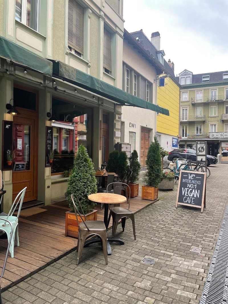 Velo Cafe & Bar