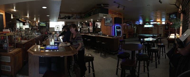 Village Pub (for Takeaway Salads & Veggie Pizzas)