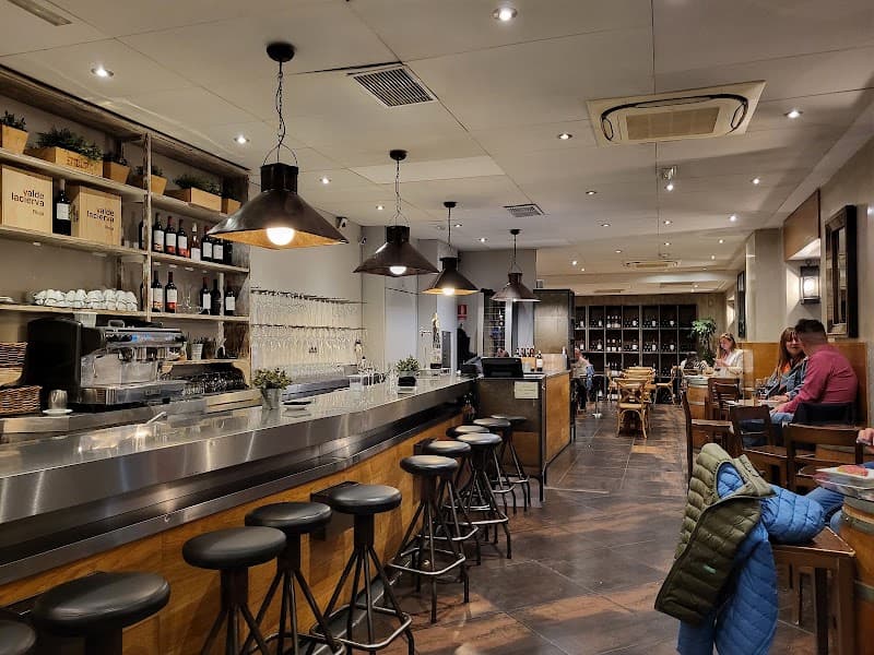 Vinoteca Moratín