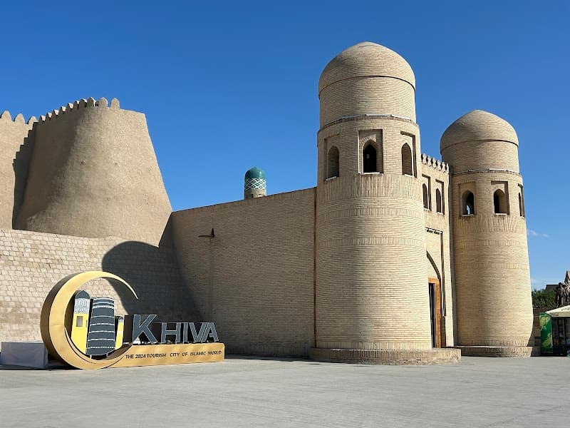 Wander Itchan Kala via West Gate (Ota Darvoza)