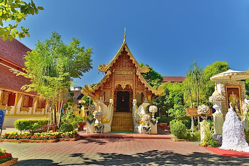 Wat Phra Singh & Nearby Temples Walk