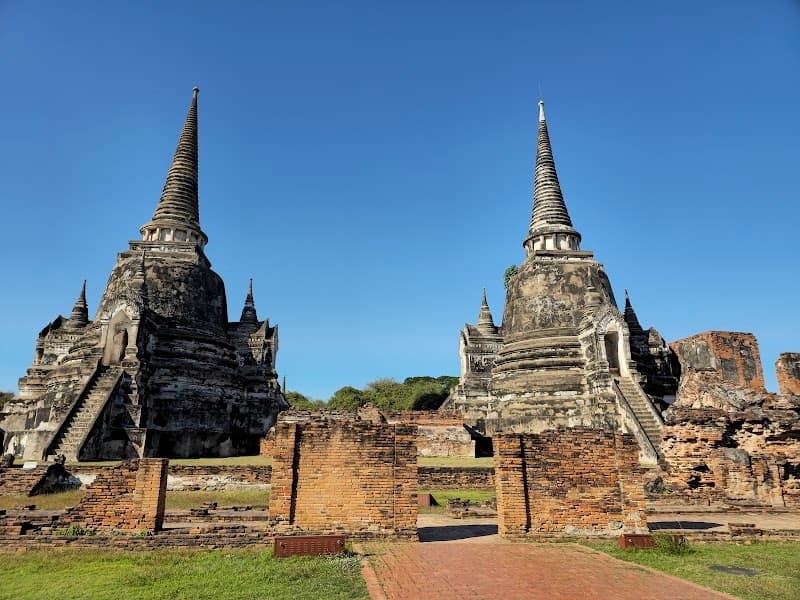 Wat Phra Si Sanphet & Wihan Phra Mongkhon Bophit