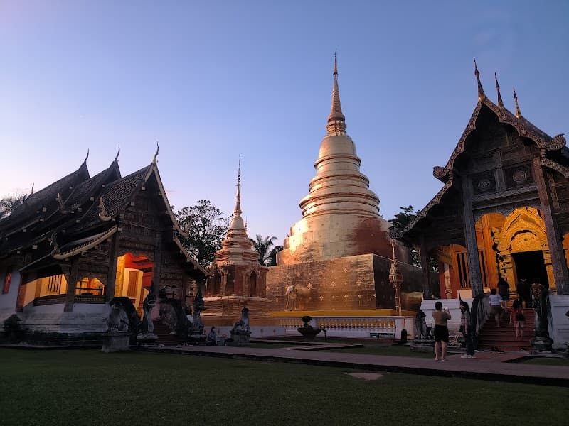 Lanna Culture, Temples, Art, and Northern Thai Dining