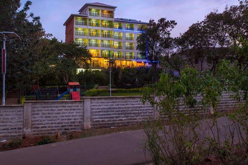 Lake Victoria Jungle Vibes: A Relaxed Kisumu Escape