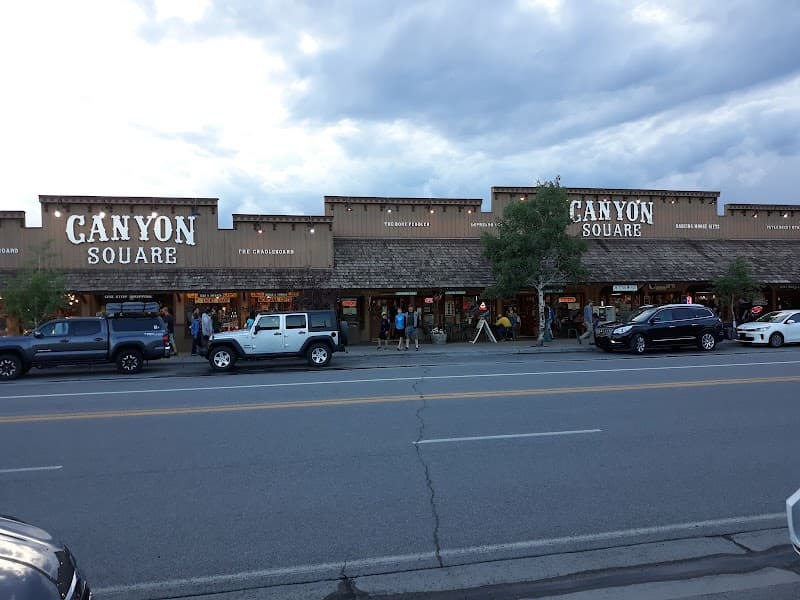 Wild West Pizzeria & Saloon (Take-Out Side)