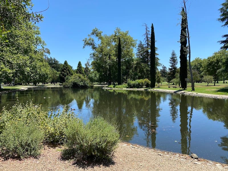 William Land Park & Garden