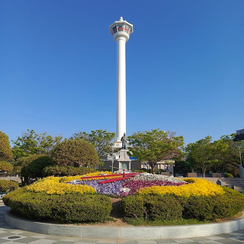 Yongdusan Park & Busan Tower (Historical Stroll)