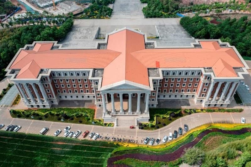 Yunnan University Old Campus Walk